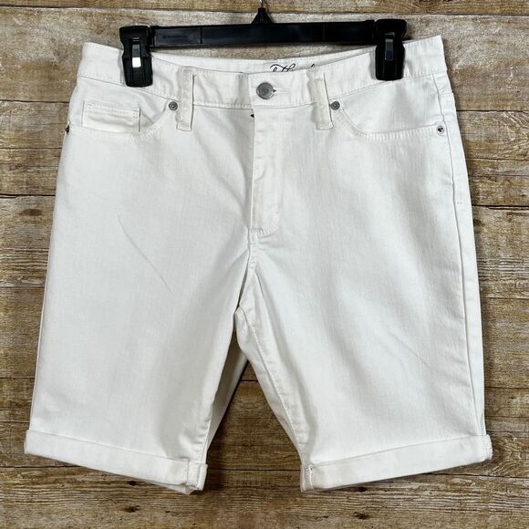 UNIVERSAL THREAD HIGH RISE WHITE SIZE 6/28R CUFFED BERMUDA SHORTS CASUAL CLASSIC - Picture 1 of 5